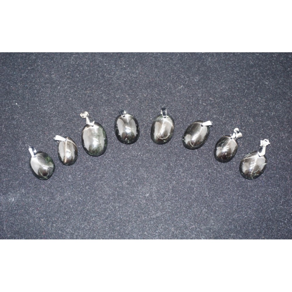 Pendentif Black Star - Diopside Étoilée