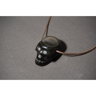 Pendentif crane oeil céleste