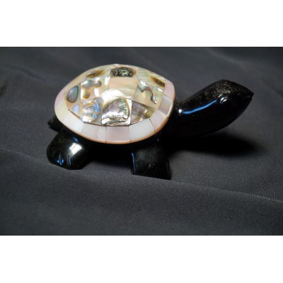 Tortue obsidienne et Nacre
