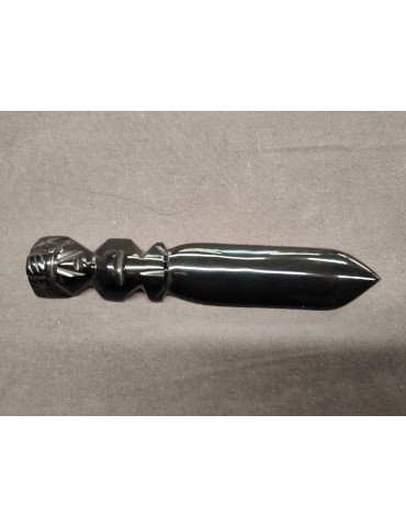 Dague aztèque en obsidienne...